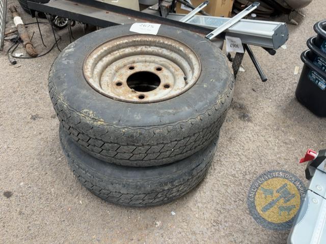 2 tyres & rims off cattle trailer 185/70-13