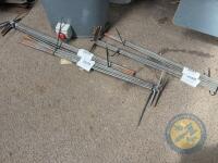 10 Gate pins
