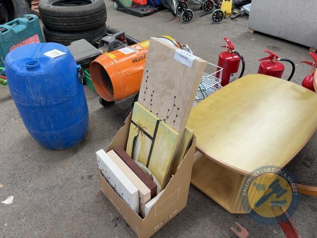 Box lot of pictures