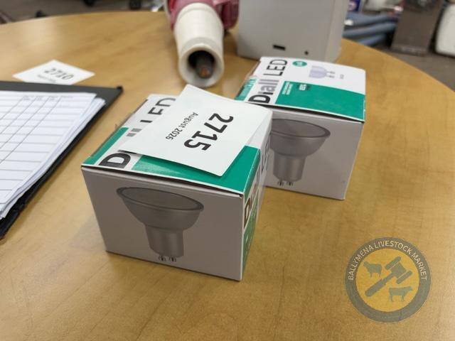 2 boxes LED bulbs 8kwh