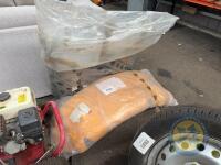 JCB 526 new right hand mudgaurd, grill & seal