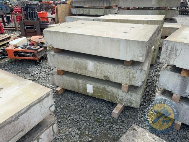 x3 4'11 ft long x 3' 3.5 wide concrete slab