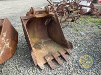 13 tonne digging bucket