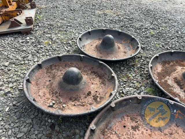 2x cast iron mexican hat pig feeders