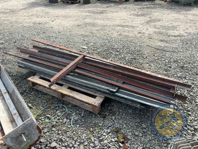 32 sheets of corrugated various lengths up to 8ft, 8 lengths of angle iron