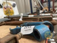 Blue hydraulic lift arms - 2