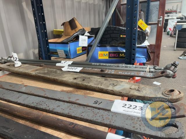 Heavy lift arm