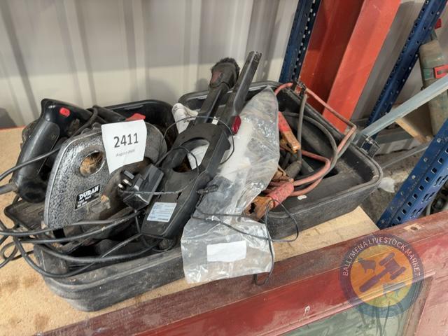 Stihl electric rip saw, jump leads and hand lamp