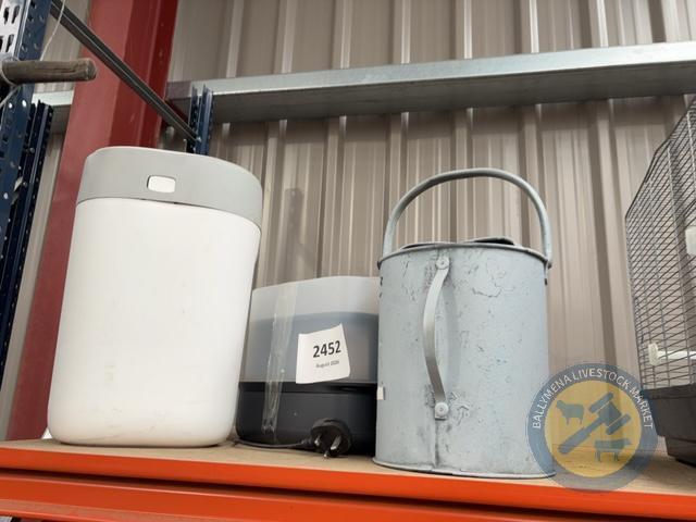 Bin bottle steamer watering can