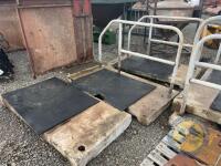 15 calf/heifer cubicles on bases - portable - 7