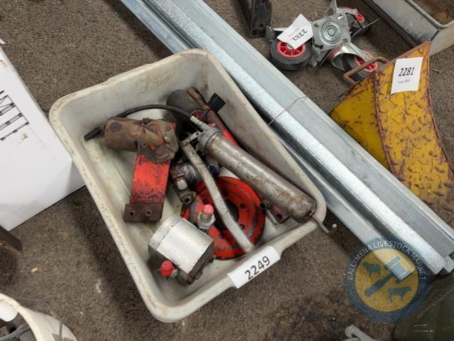 Box lot hydraulic rams & electric motors