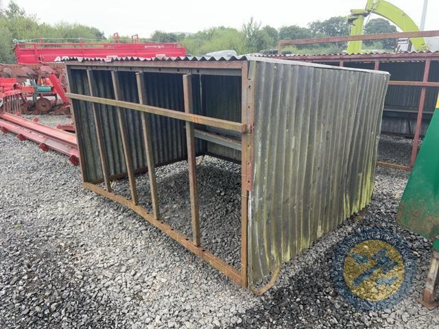 Calf creep feeder