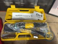 Hydraulic crimping tool