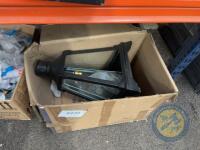 Cast iron colum light