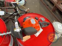 Husqvarna 122HD 60 hedge trimmer - 2