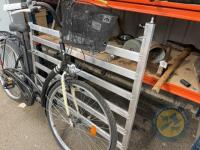 5ft IFor Williams gate & fittings - 2