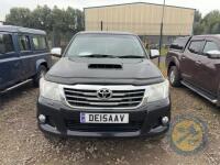 Toyota Hilux Invincible 2015 - 2