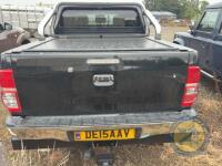 Toyota Hilux Invincible 2015 - 6