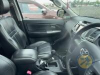 Toyota Hilux Invincible 2015 - 8