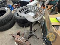 Tractor seat stool - 3