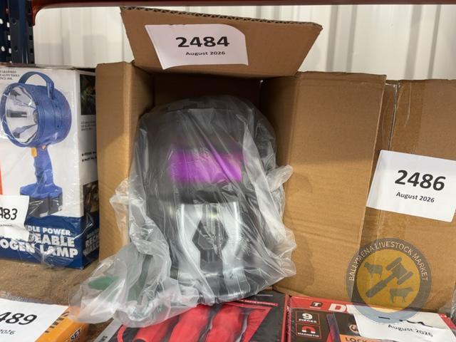 Auto dark welding mask