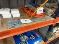 2x galvanised strap hinges