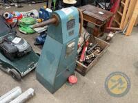Viceroy pedestal polisher - 3 phase