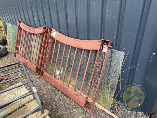8ft approx antique heavy duty drive way gates