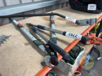 Bundle of garden tools - 2