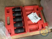 5 pic 1/2 inch socket set - 2