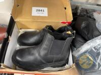 Size 9 non steel toe cap boots - 2