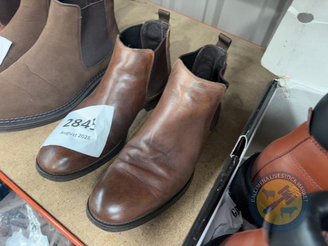 Pair of size 8 boots