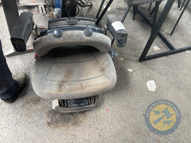Tractor seat