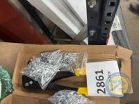 New pot rivit gun & rivits - 2