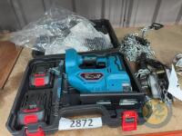 New jig saw with batteries & charger - 2