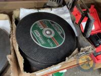 22x stone cuttings discs - 2