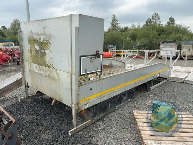 18ft beavertail lorry body