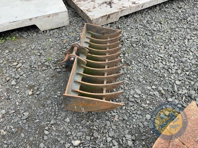 Rake to suit 1.5 tonne digger