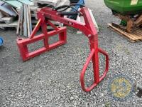 Rayson UK bale lifter pin & cone brackets - 4