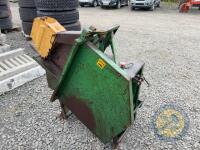 Tractor driven bench saw - 3