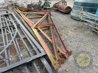 4x roof trusses approx 24ft wide - 3