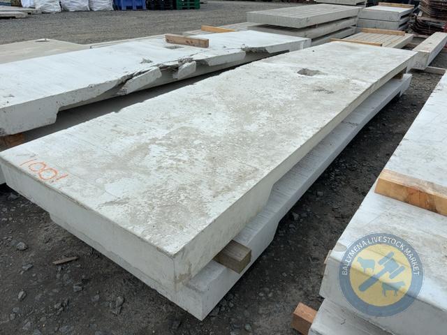 2x 16ft double cubicle bases