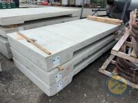 3x 9' sloping cubicles bases - 3