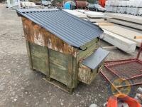 Wooden hen nesting box - 4