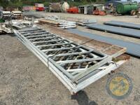 Bundle of 5x feed barriers 13'10 9 cow - 4