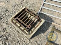 Concrete gully with grate - 2