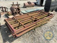 Bundle of gates