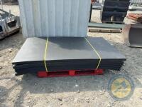 Pallet of rubber mats - 3