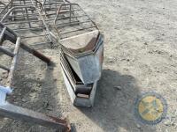 Parlour troughs