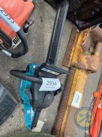Makita chainsaw - 2